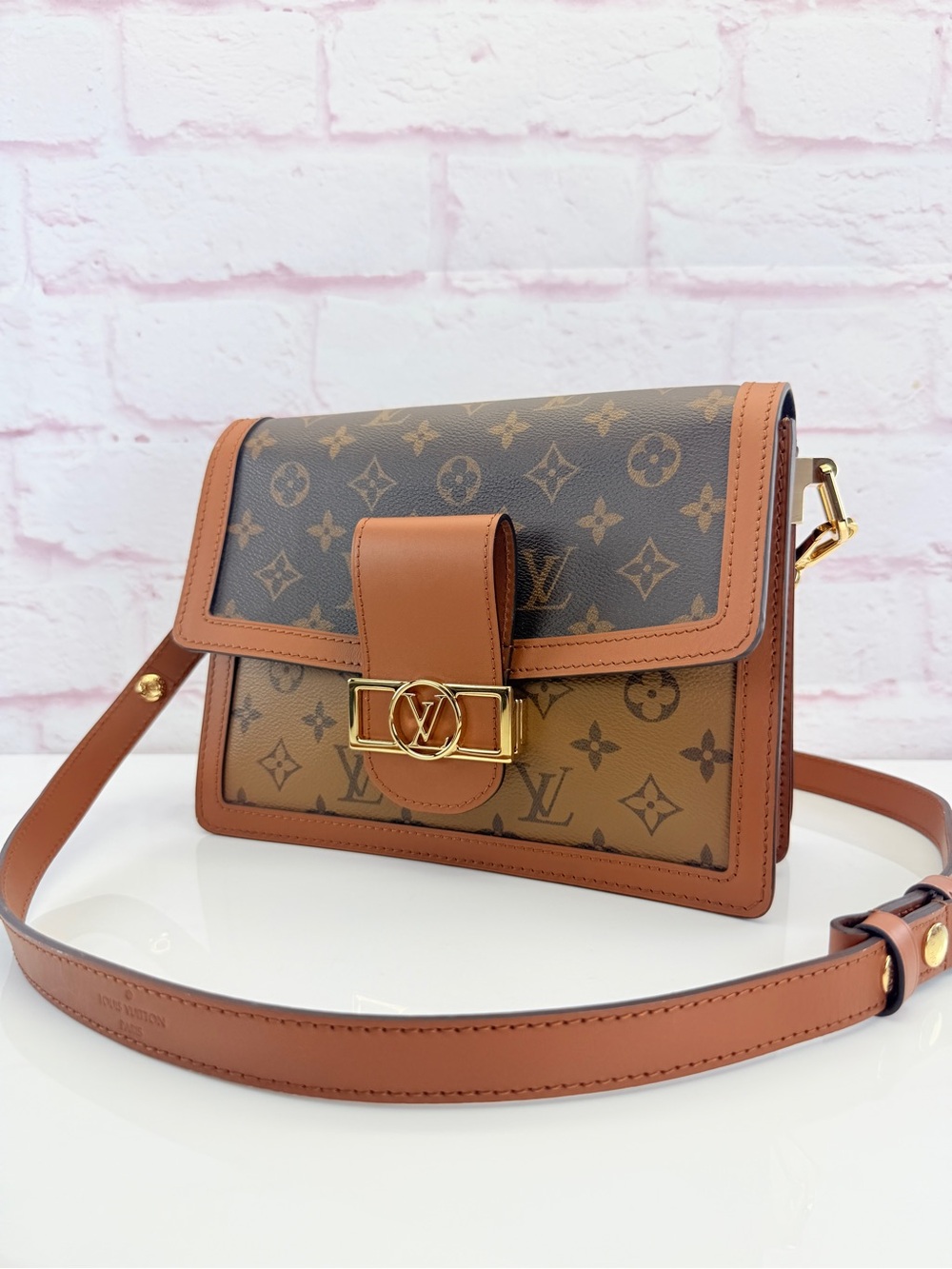 Louis Vuitton Dauphine Mm Reverse Monogram Canvas Crossbody Bag